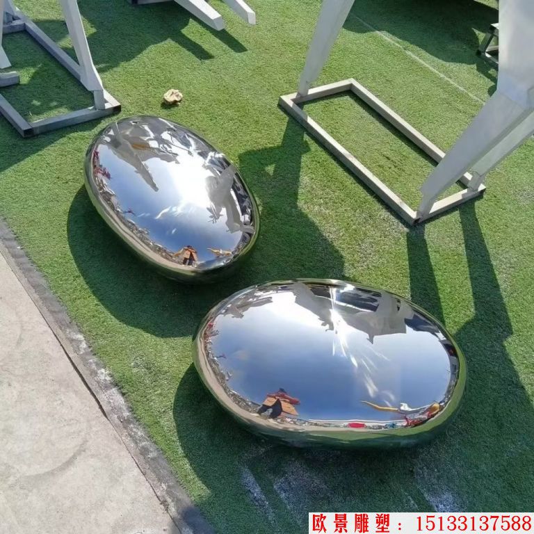 不锈钢镜面鹅卵石雕塑,锻造工艺鹅卵石景观1